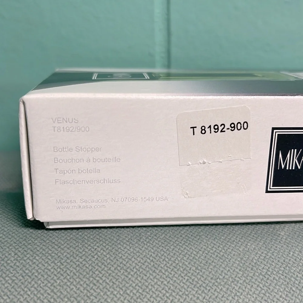 BNWT MIKASA VENUS HEART FULL LEAD CRYSTAL BOTTLE STOPPER MADE IN AUSTRIA IN BOX